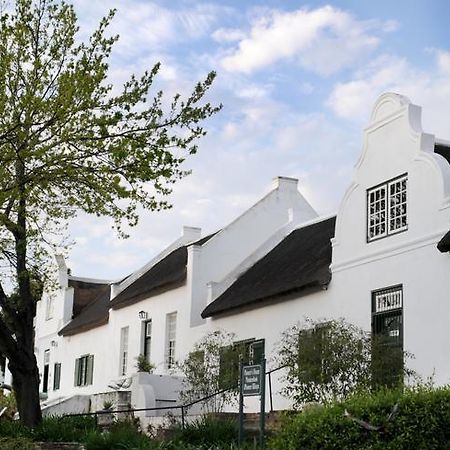 Tulbagh Country Guest House - Cape Dutch Quarters Экстерьер фото