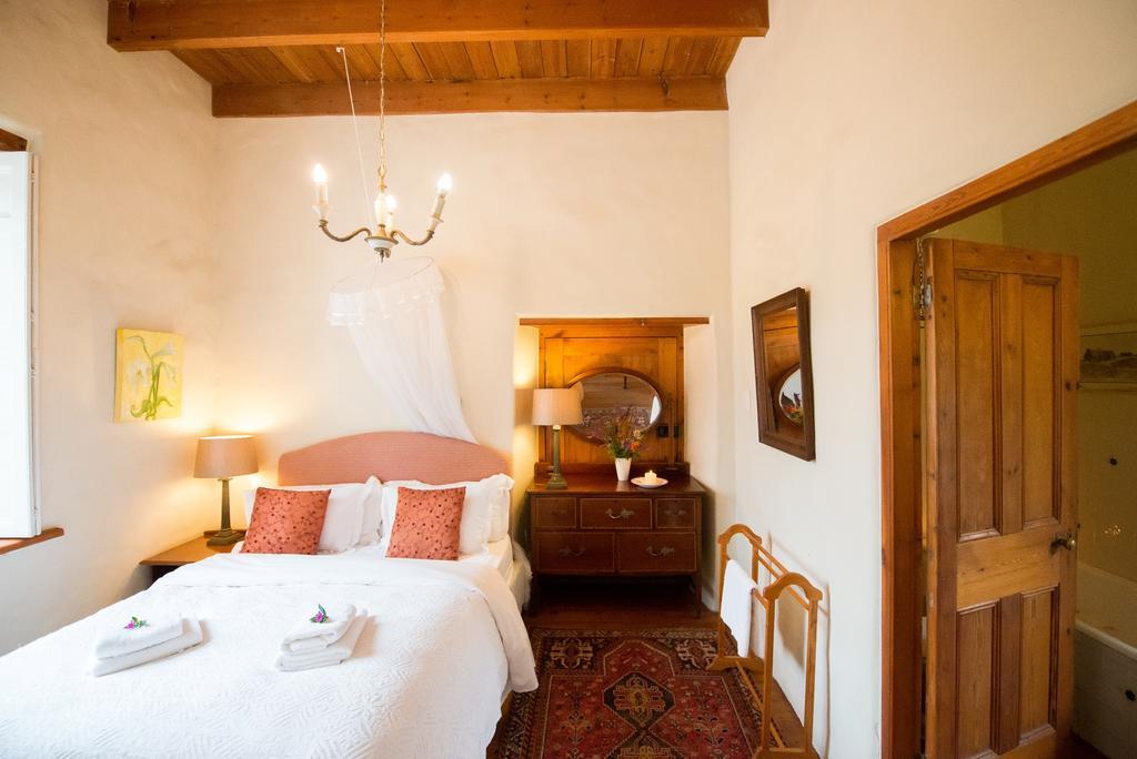 Tulbagh Country Guest House - Cape Dutch Quarters Экстерьер фото