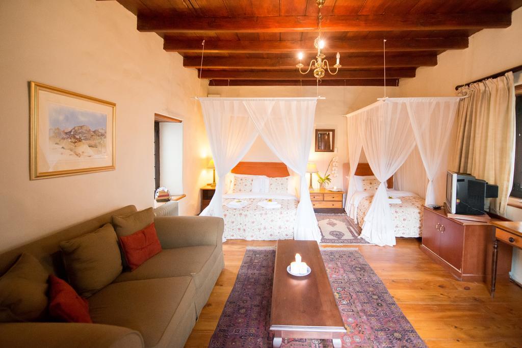 Tulbagh Country Guest House - Cape Dutch Quarters Экстерьер фото