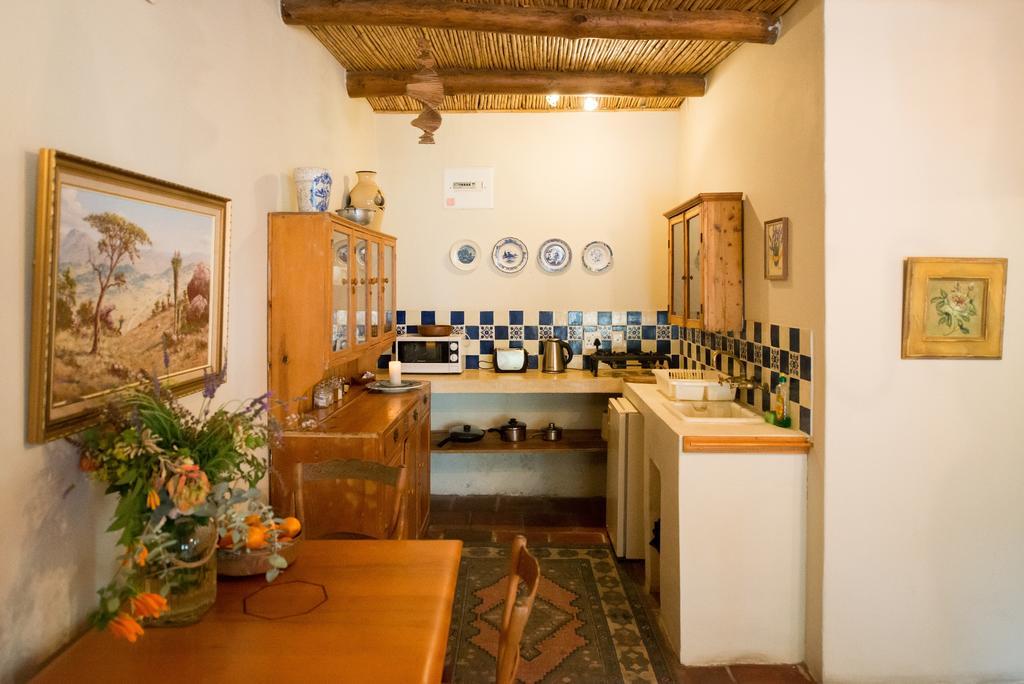 Tulbagh Country Guest House - Cape Dutch Quarters Экстерьер фото