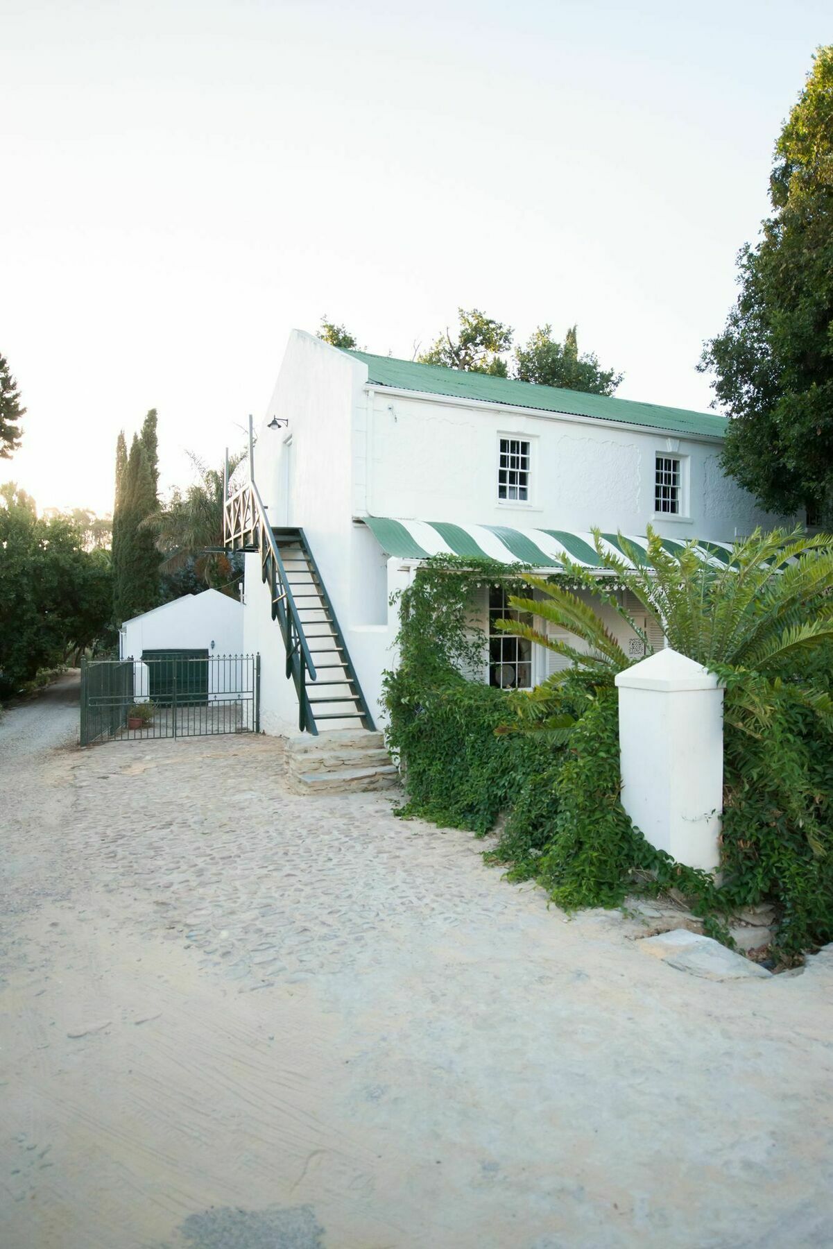 Tulbagh Country Guest House - Cape Dutch Quarters Экстерьер фото
